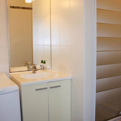 studio 2 personnes salle de bain